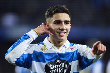 Yeremay Hernández destaca-se no Deportivo da Corunha (IMAGO)