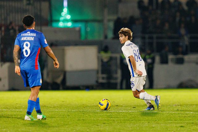 FC Porto, de Rodrigo Mora , recebe esta segunda-feira, 29 de dezembro, o Aves SAD