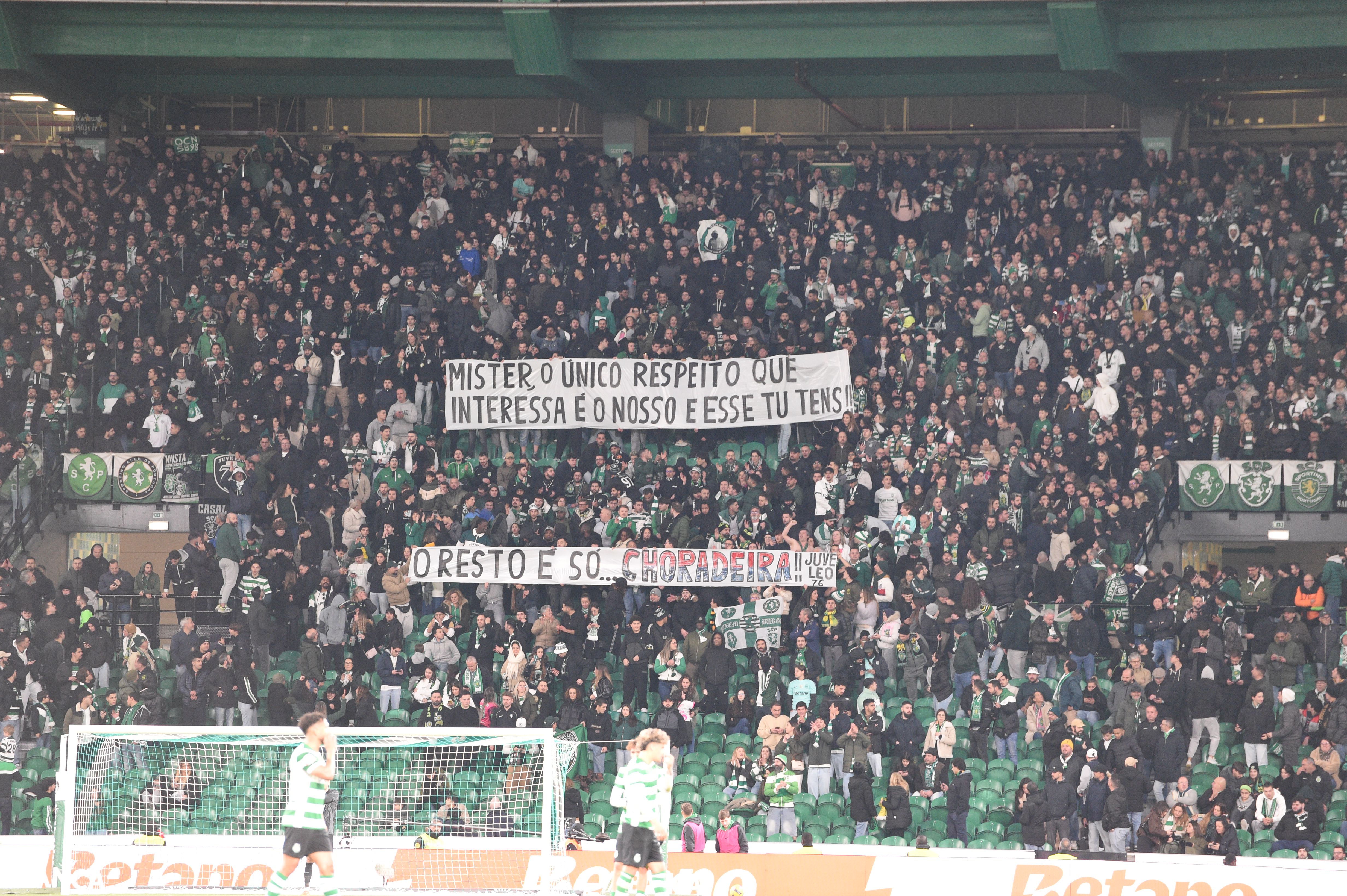 Mensagem dos adeptos do Sporting para Rui Borges - Foto: Sérgio Miguel Santos