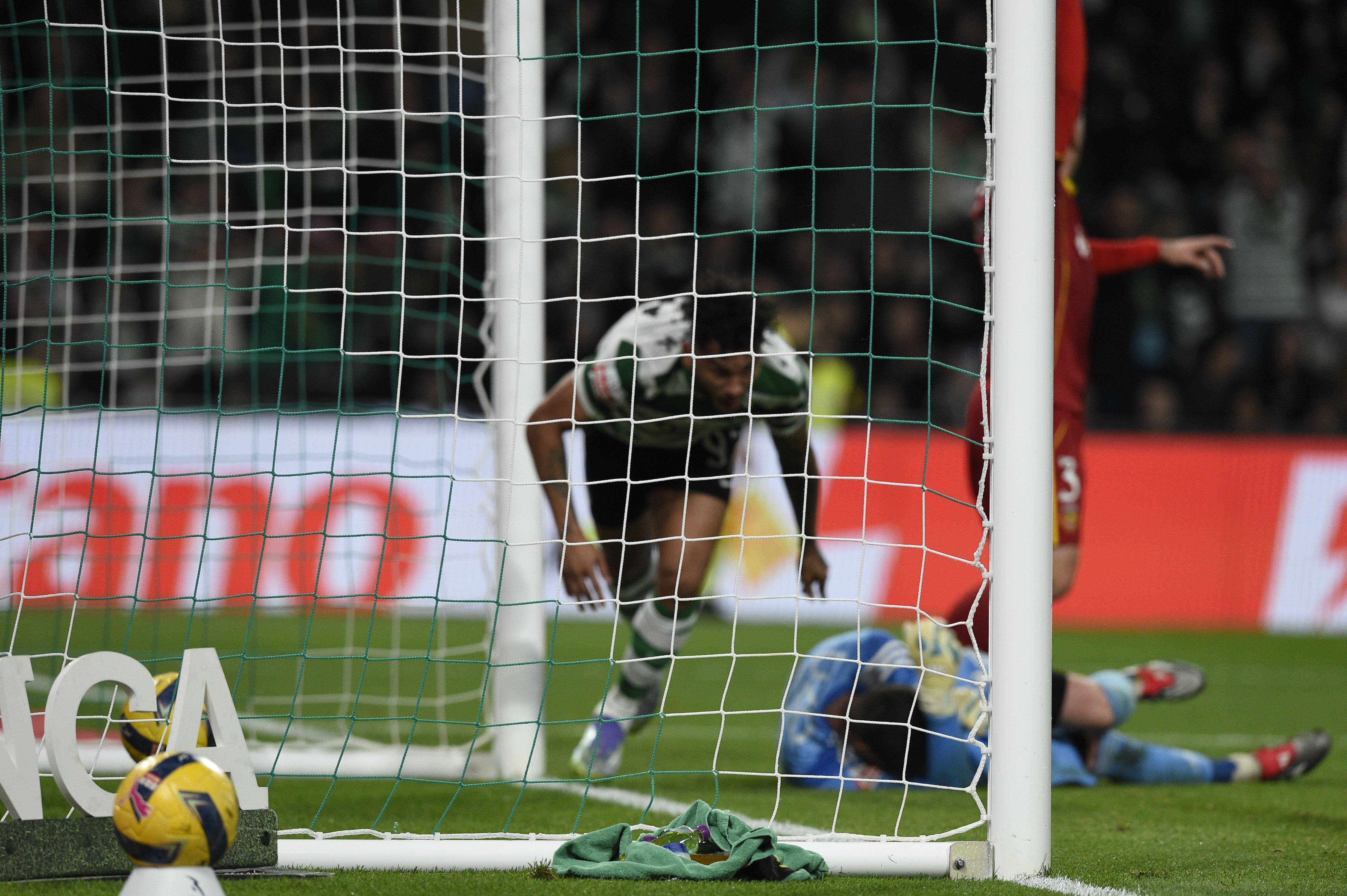 Luis Suárez adiantou o Sporting em Alvalade frente ao Rio Ave - Foto: Sérgio Miguel Santos