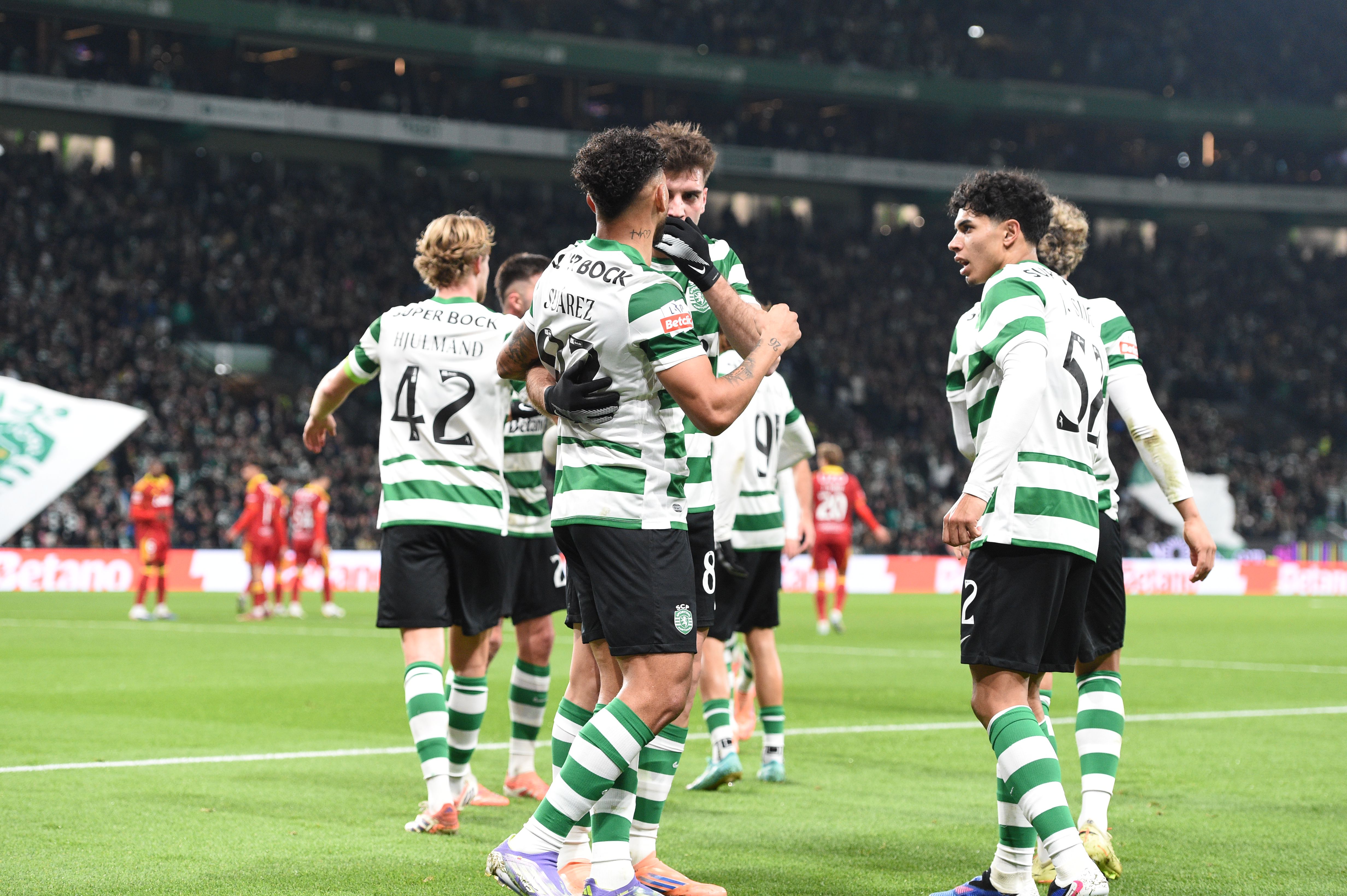Luis Suárez adiantou o Sporting em Alvalade frente ao Rio Ave - Foto: Sérgio Miguel Santos