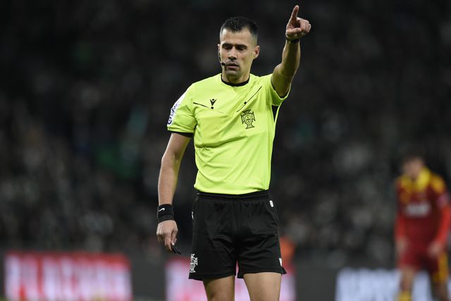 Carlos Macedo foi o árbitro do Sporting-Rio Ave - Foto: Sérgio Miguel Santos