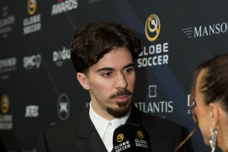Vitinha nos Globe Soccer Awards 2025 no Dubai - Foto: Globe Soccer Awards