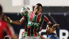 Mercado: Swansea oficializa extremo do E. Amadora em dia de jogo com o Benfica