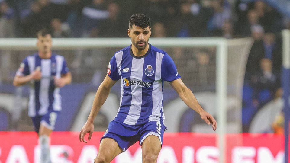 Mercado: Inter informa FC Porto das negociações com Taremi