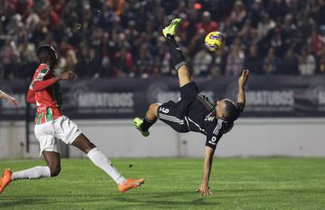 Destaques do Benfica: O rei chegou de bicicleta