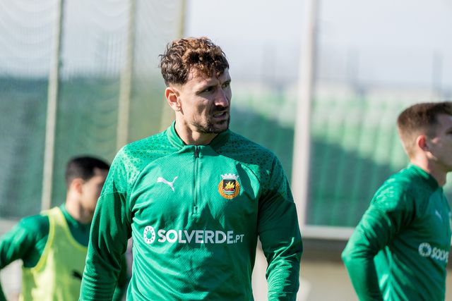Rio Ave: Ukra permanece em dúvida para a receção ao Estoril