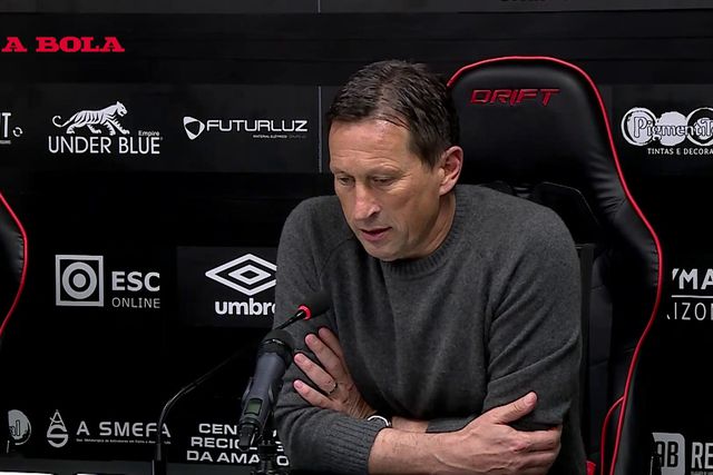 Schmidt explica a entrada de Florentino: «Tínhamos de ganhar as segundas bolas»