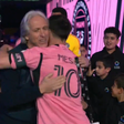 Vídeo: o abraço de Jorge Jesus e Lionel Messi antes do jogo