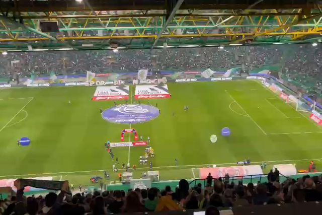 Sporting e Casa Pia no relvado