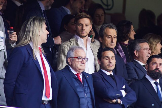 Com a Arábia iminente, Rakitic despede-se dos adeptos do Sevilha
