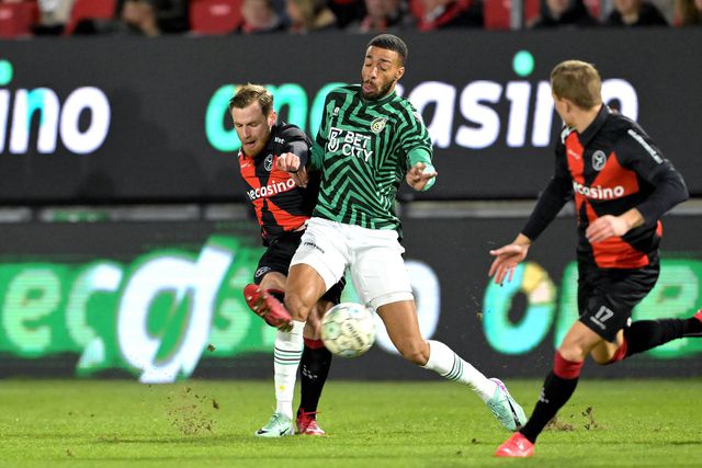 Rosier (ex-Estoril e V. Guimarães) pode chegar à Série A