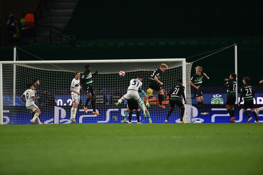 Momento em que Tommaso Pobega marca ao Sporting