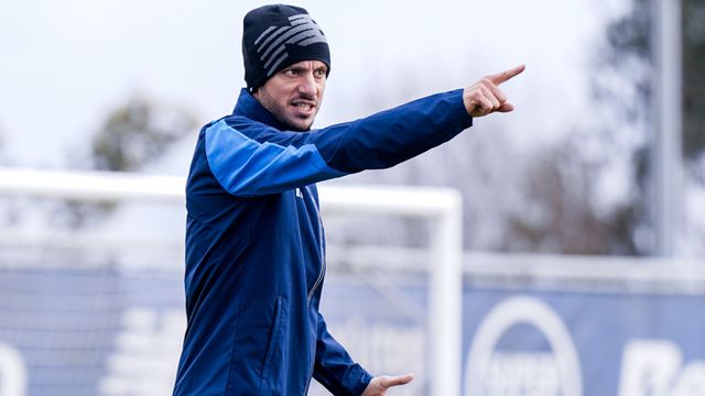 Martín Anselmi foi oficializado como novo treinado dos Dragões na segunda-feira (X-FC Porto)