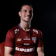 Cédric Soares na sua apresentação no São Paulo