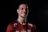 Cédric Soares na sua apresentação no São Paulo
