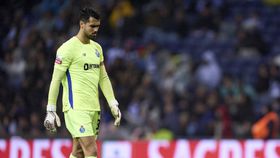 FC Porto: Diogo Costa só baterá recorde se jogar o dérbi