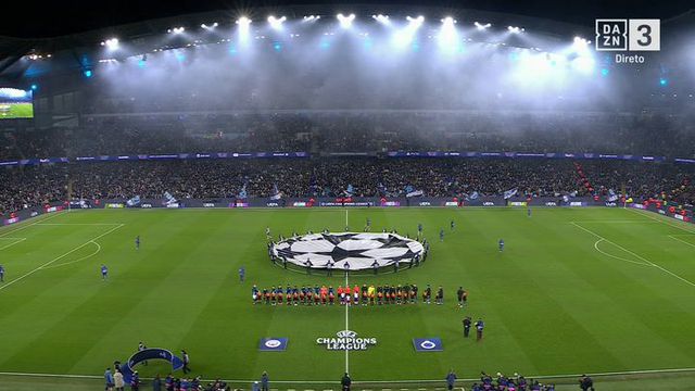 Bruno Lage privou durante alguns segundos com Francisco Conceição após o encontro entre a Juventus e o Benfica, ganho pelos encarnados (2-0)