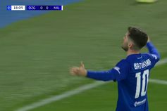 Erro incrível de Gabbia deixa Conceição a perder (vídeo)