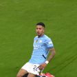 Stones a fazer de 'quarterback', Savinho a receber no peito e a fazer o 3-1 para o City (vídeo)