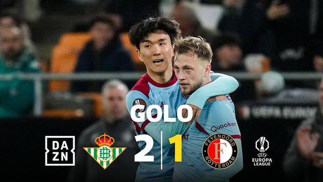 Que chapelada, Tengstedt! Ex-Benfica reduz para o Feyenoord