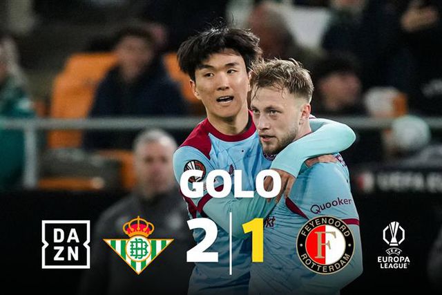 Que chapelada, Tengstedt! Ex-Benfica reduz para o Feyenoord