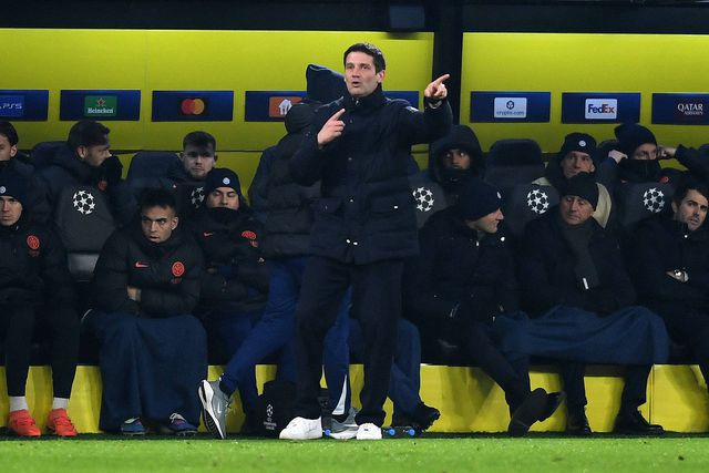 Chivu, treinador do Inter e aprendiz de Mourinho