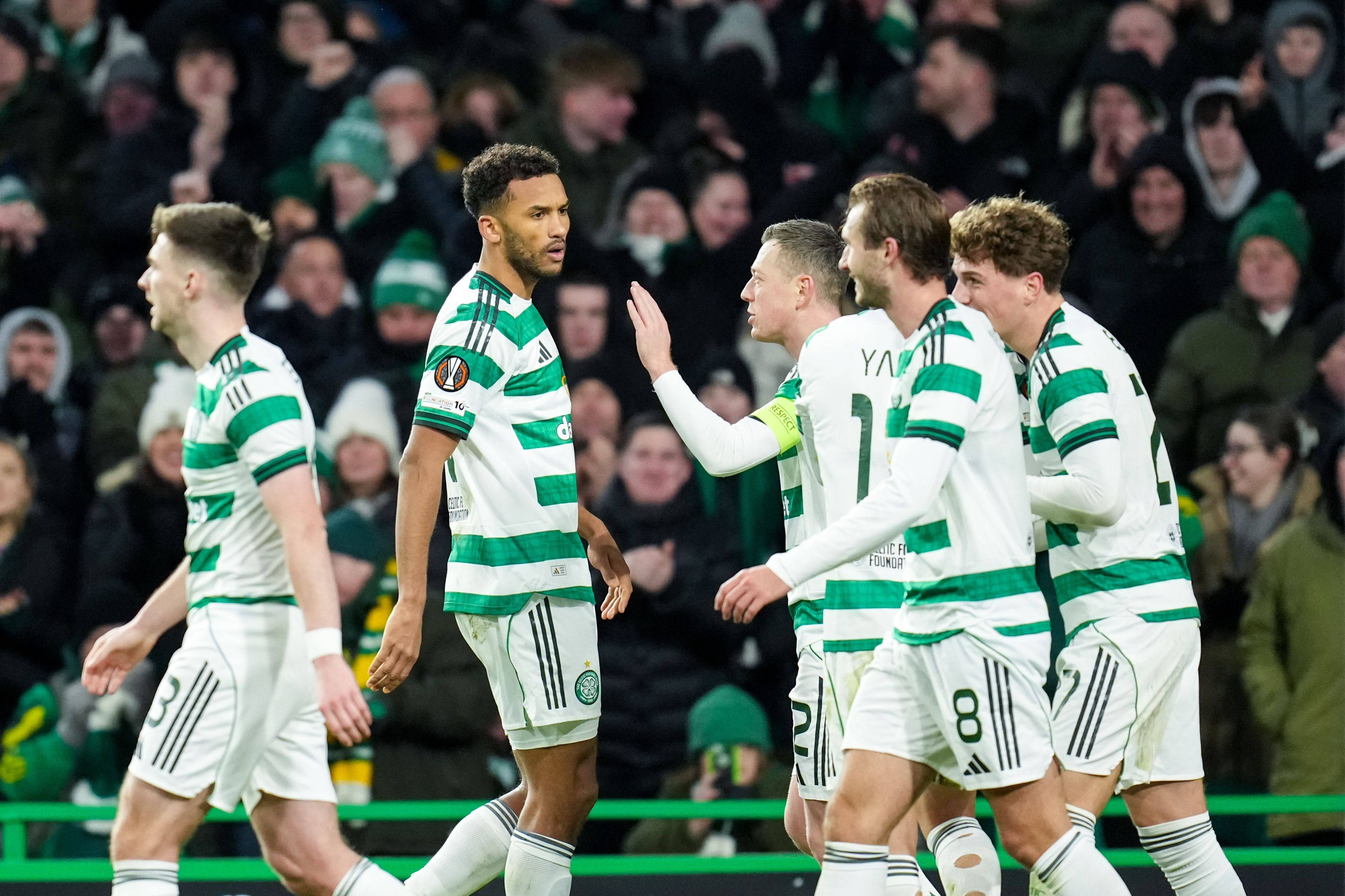 Celtic a celebrar o 4-2 ao Utrecht por Trusty