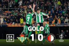 Mais um golaço para as contas de Antony!