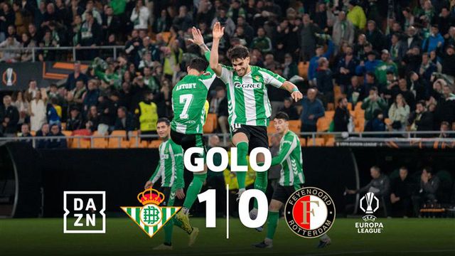 Mais um golaço para as contas de Antony!