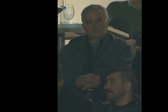 VÍDEO: Mourinho e Roberto Martínez assistem ao dérbi em Alvalade