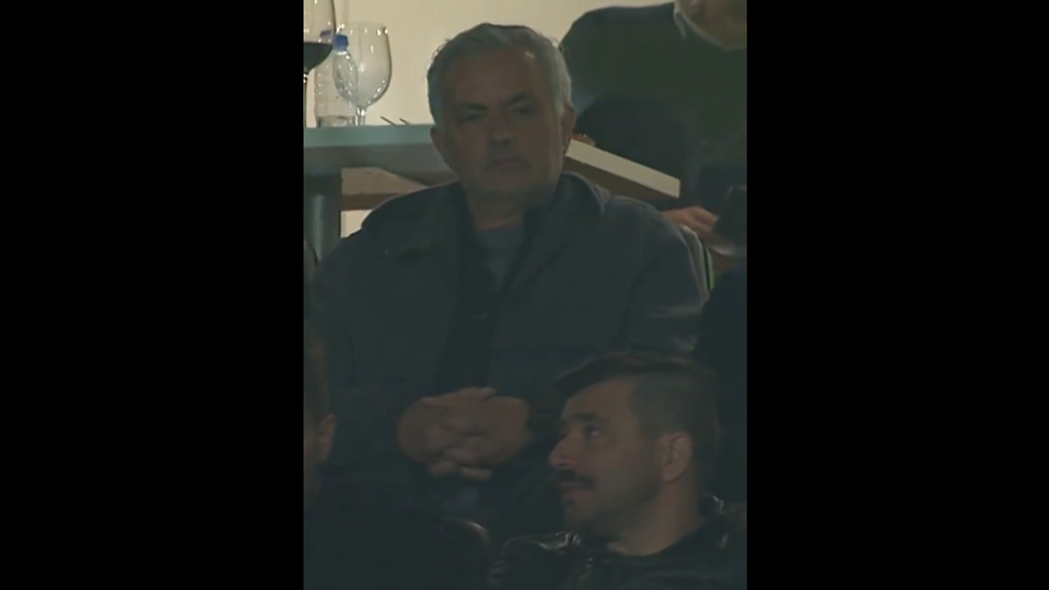 VÍDEO: Mourinho e Roberto Martínez assistem ao dérbi em Alvalade