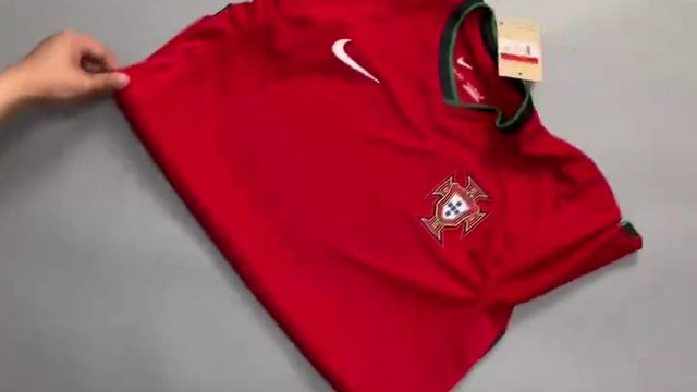 Será esta a camisola que Portugal vai usar no Europeu?