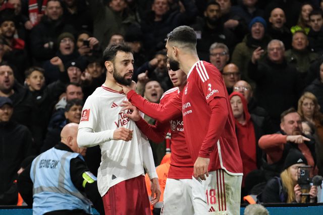 Felipe divulga mensagens que recebeu após apertar pescoço a Bruno Fernandes