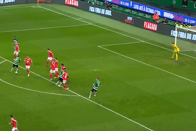 VÍDEO: o golaço anulado a Nuno Santos