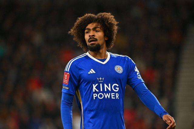 Jogador do Leicester multado por conduzir embriagado e em contramão