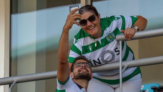 Mãe de Cristiano Ronaldo volta a deixar mensagem de apoio ao Sporting