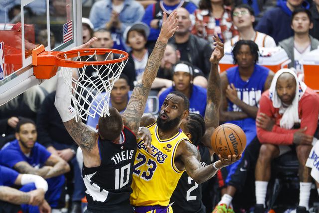 À beira dos 40 mil pontos, LeBron lidera recuperação dos Lakers contra Clippers