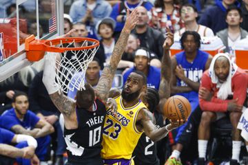 À beira dos 40 mil pontos, LeBron lidera recuperação dos Lakers contra Clippers