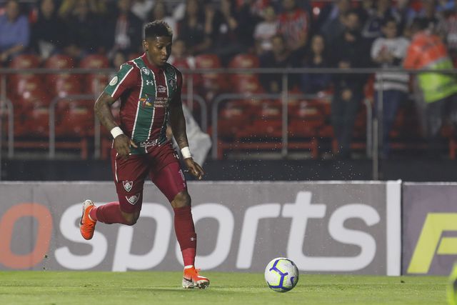 Mercado (oficial): ex-Benfica tem novo clube no Brasil