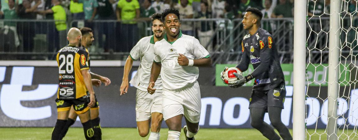 Endrick decide e coloca Palmeiras, de Abel Ferreira, na final do Paulistão