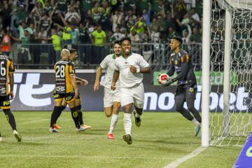 Endrick decide e coloca Palmeiras, de Abel Ferreira, na final do Paulistão