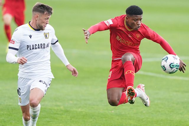 Famalicão: em busca de um central