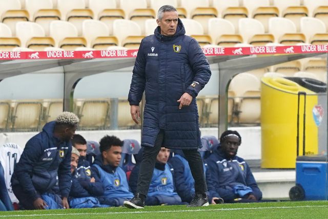 Famalicão: Evangelista com várias opções para o triângulo do meio-campo