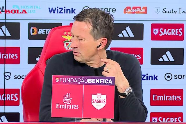 Schmidt: «É quase impossível falhar três penáltis num jogo, mas nós conseguimos»