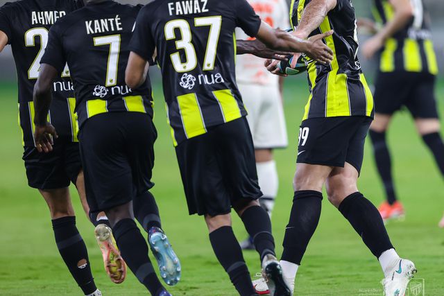 Jota titular no triunfo do Al Ittihad e Al Khaleej de Pedro Emanuel também vence