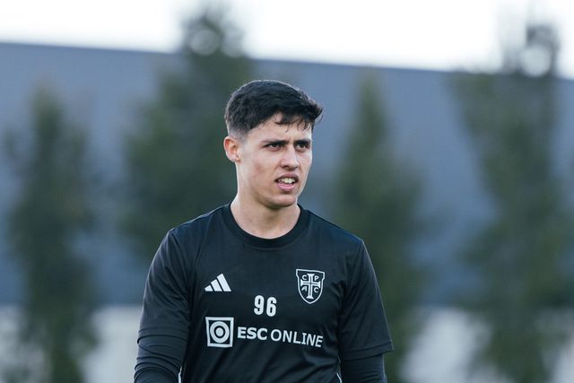 Casa Pia: meio-campo em aberto...e Justo também conta