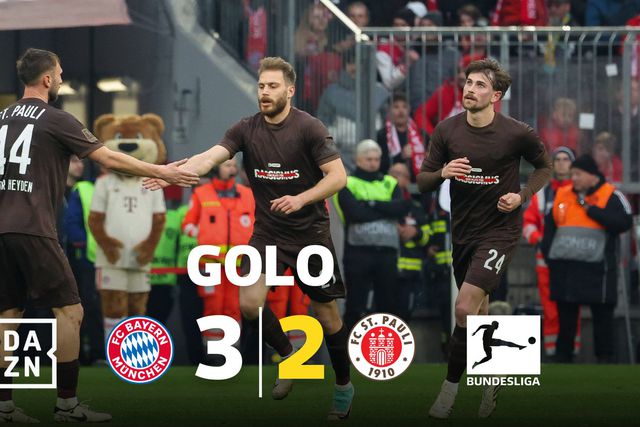 Ritzka corre meio campo para marcar golaço ao Bayern Munique!