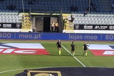 Catarina Campos (árbitra), Andreia Sousa e Vanessa Gomes (assistentes) entram na história do futebol português