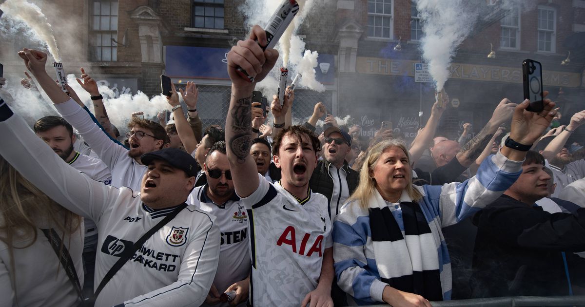 Rico clube, pobre gestão: explicação para a crise do Tottenham